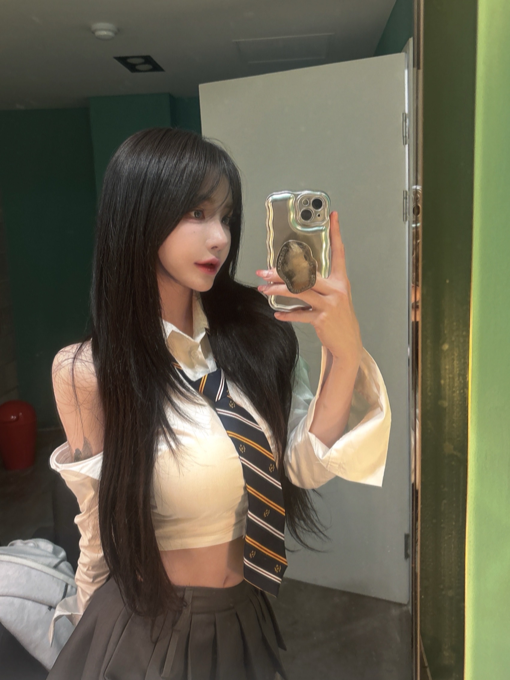 윤이솔